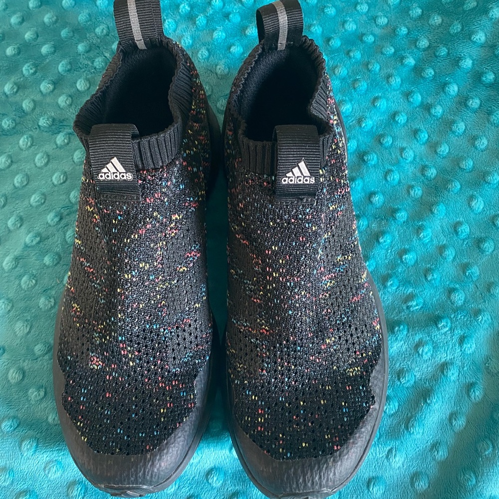 Adidas tennis shoes